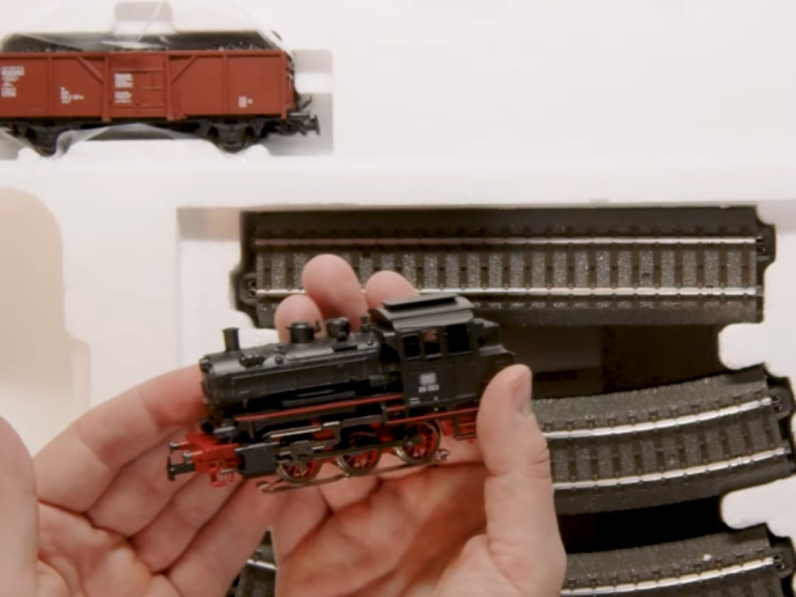 Unboxing der Märklin Startpackung Güterzug mit BR 89.